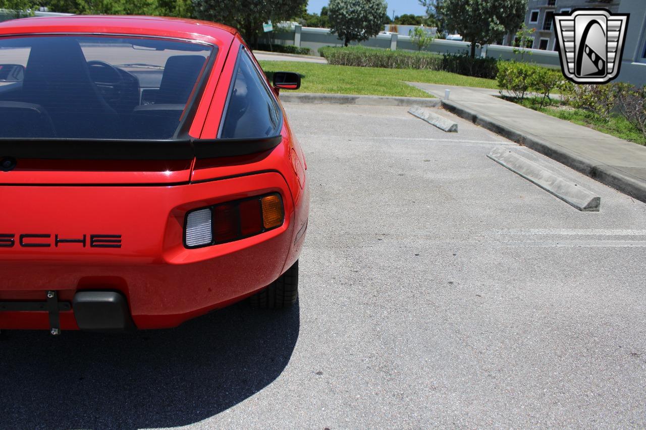 1982 Porsche 928