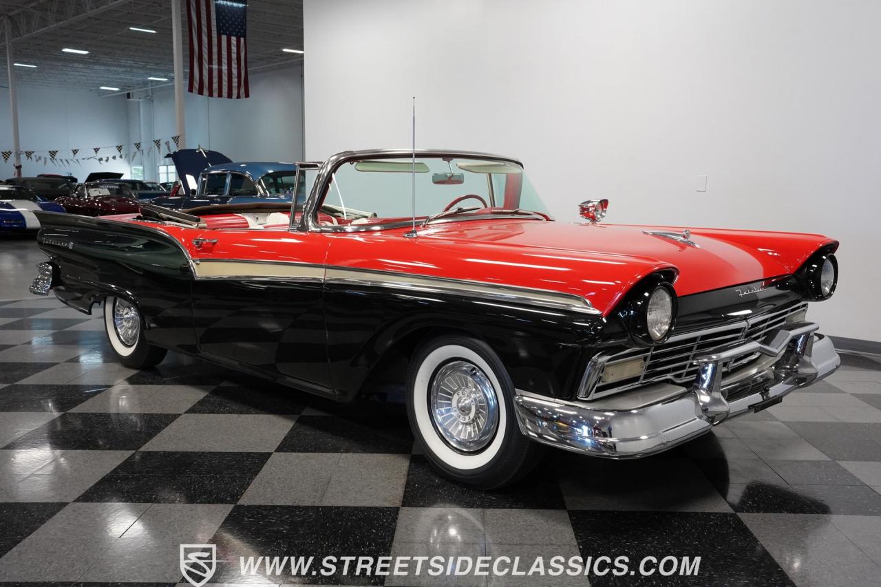 1957 Ford Fairlane 500 Sunliner Convertible