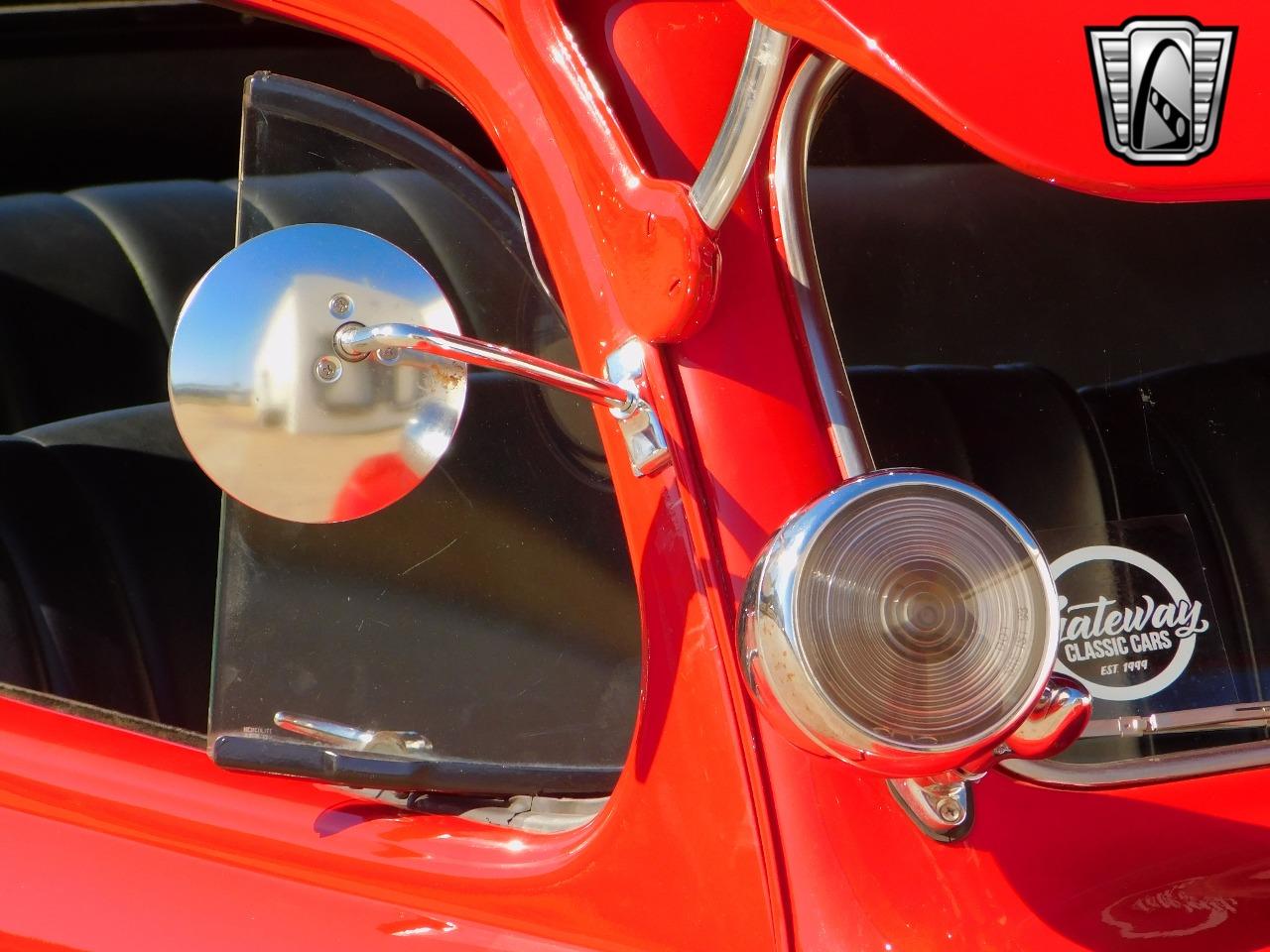 1946 Plymouth Special Deluxe