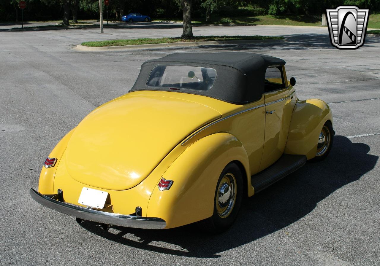 1940 Ford Custom