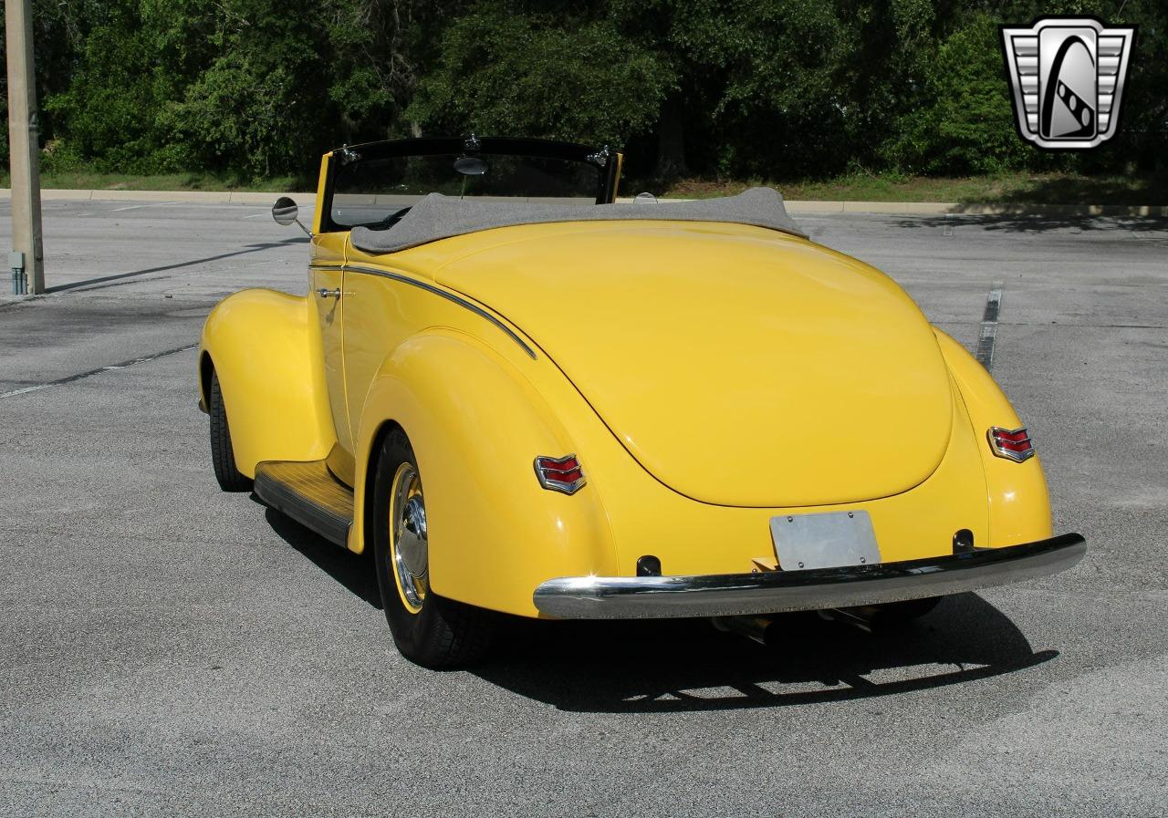 1940 Ford Custom