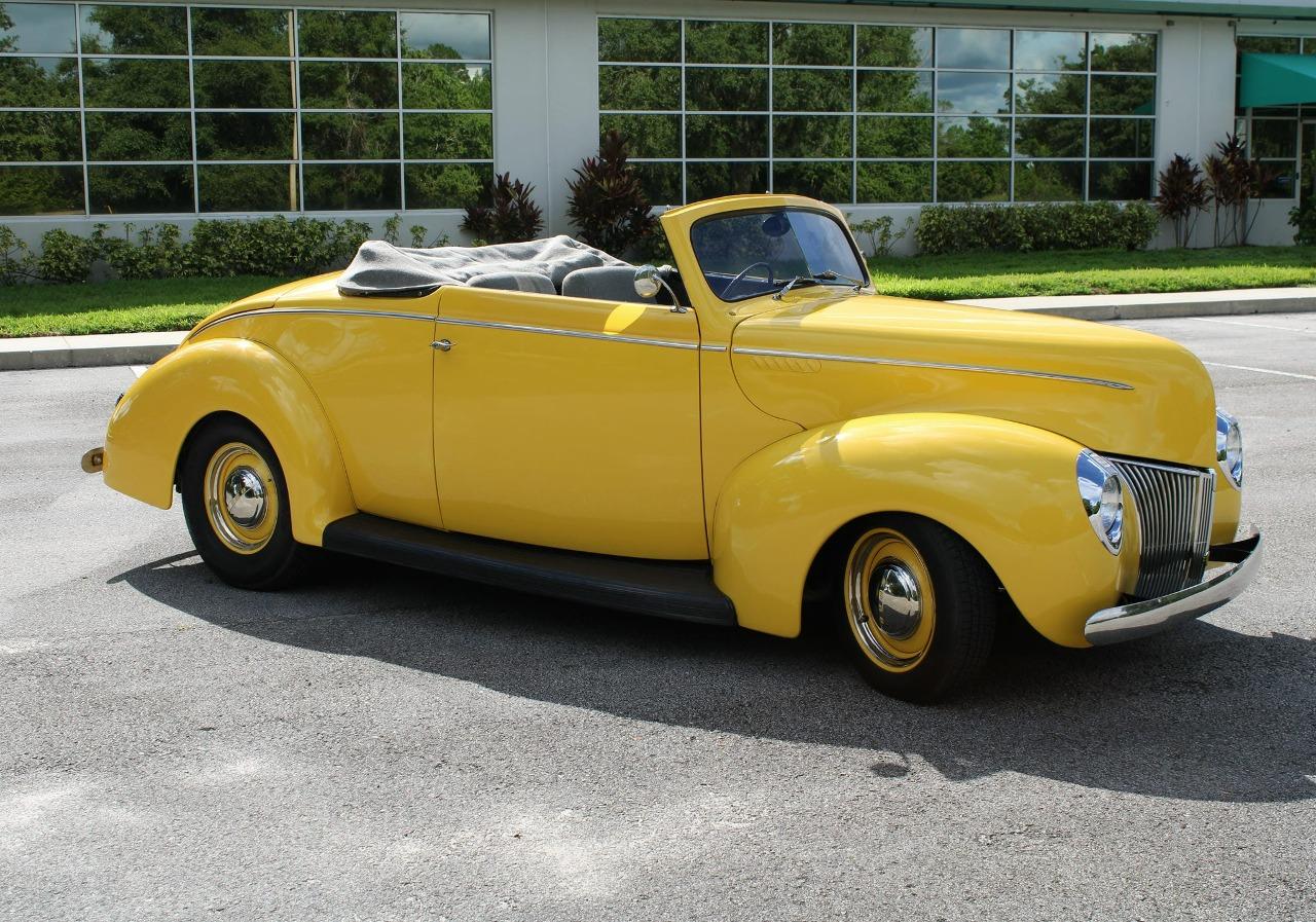 1940 Ford Custom