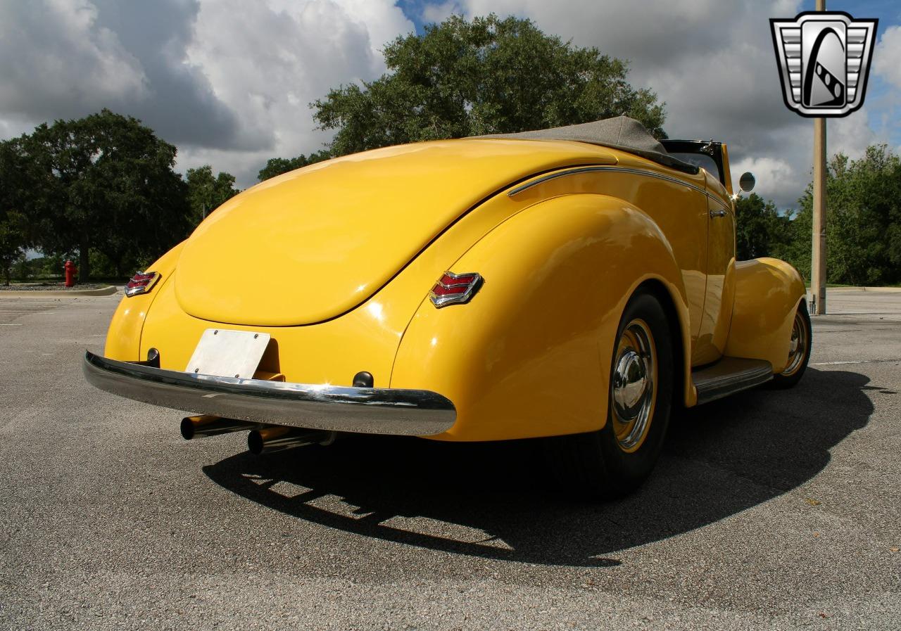 1940 Ford Custom