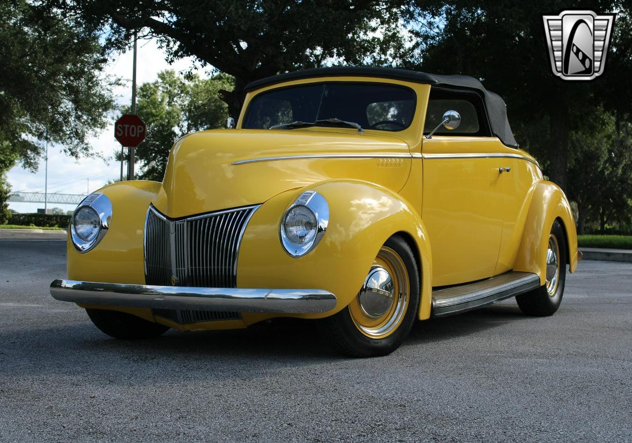 1940 Ford Custom