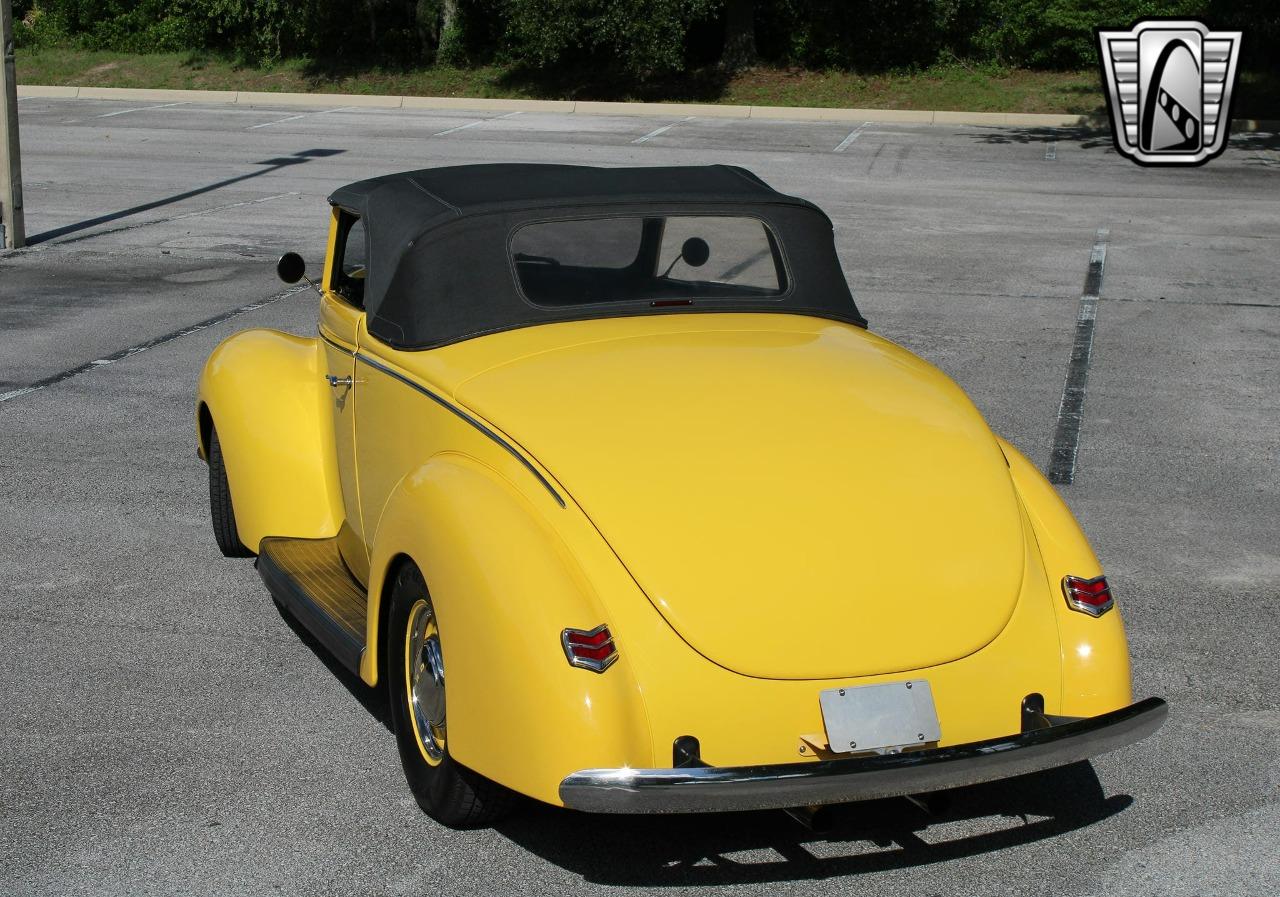 1940 Ford Custom