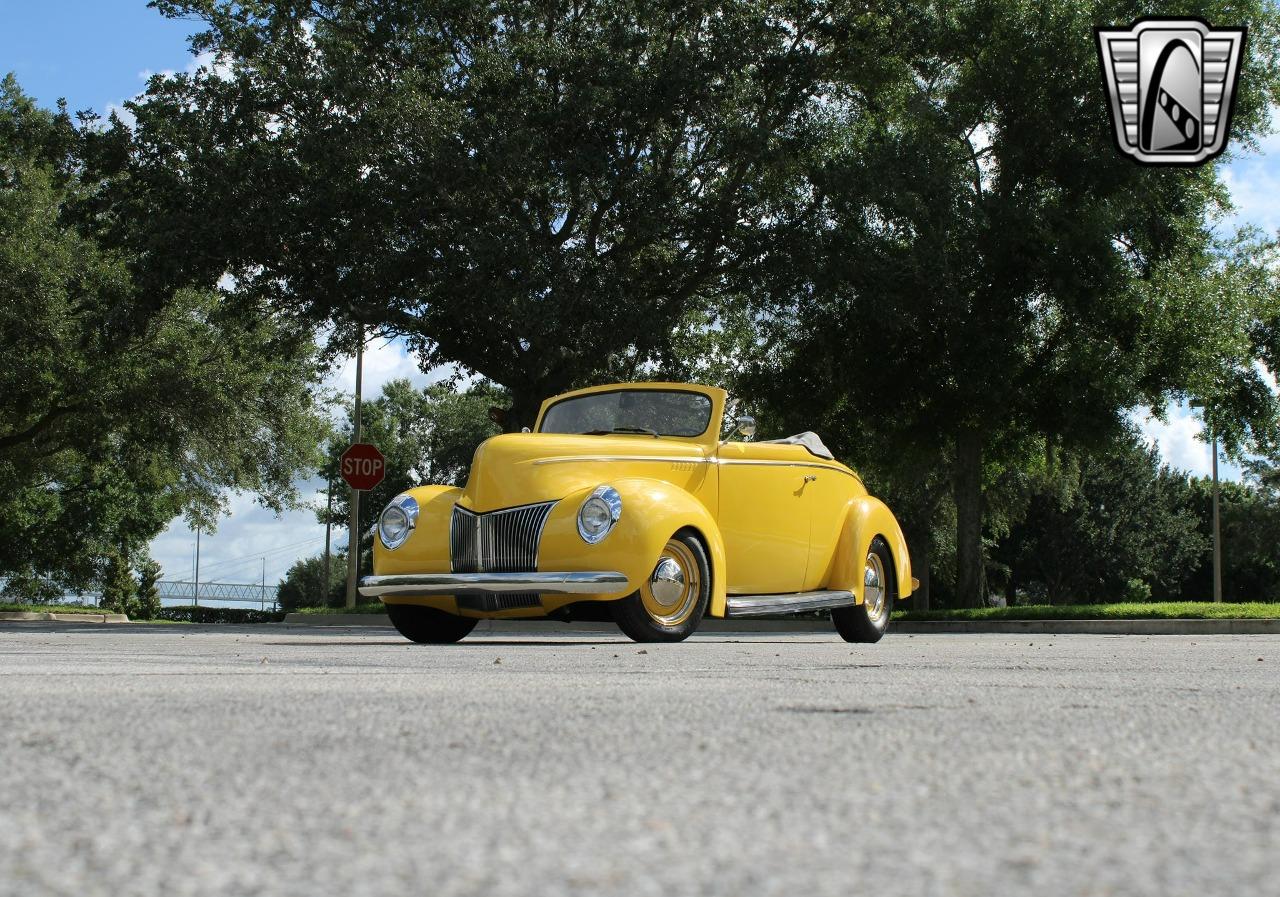 1940 Ford Custom