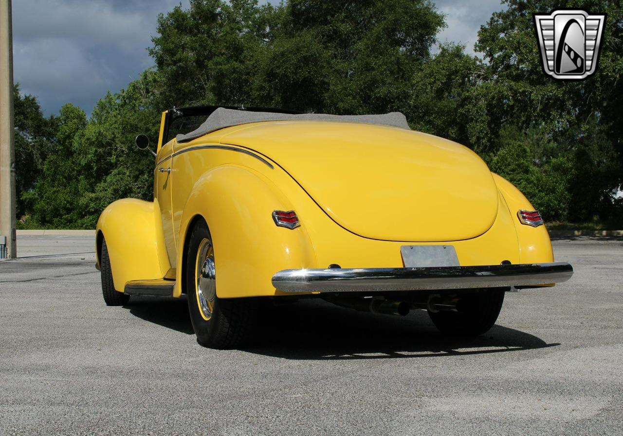 1940 Ford Custom