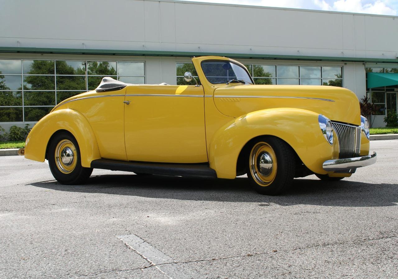 1940 Ford Custom