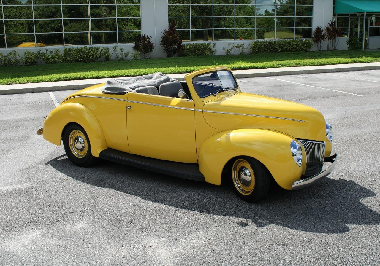 1940 Ford Custom