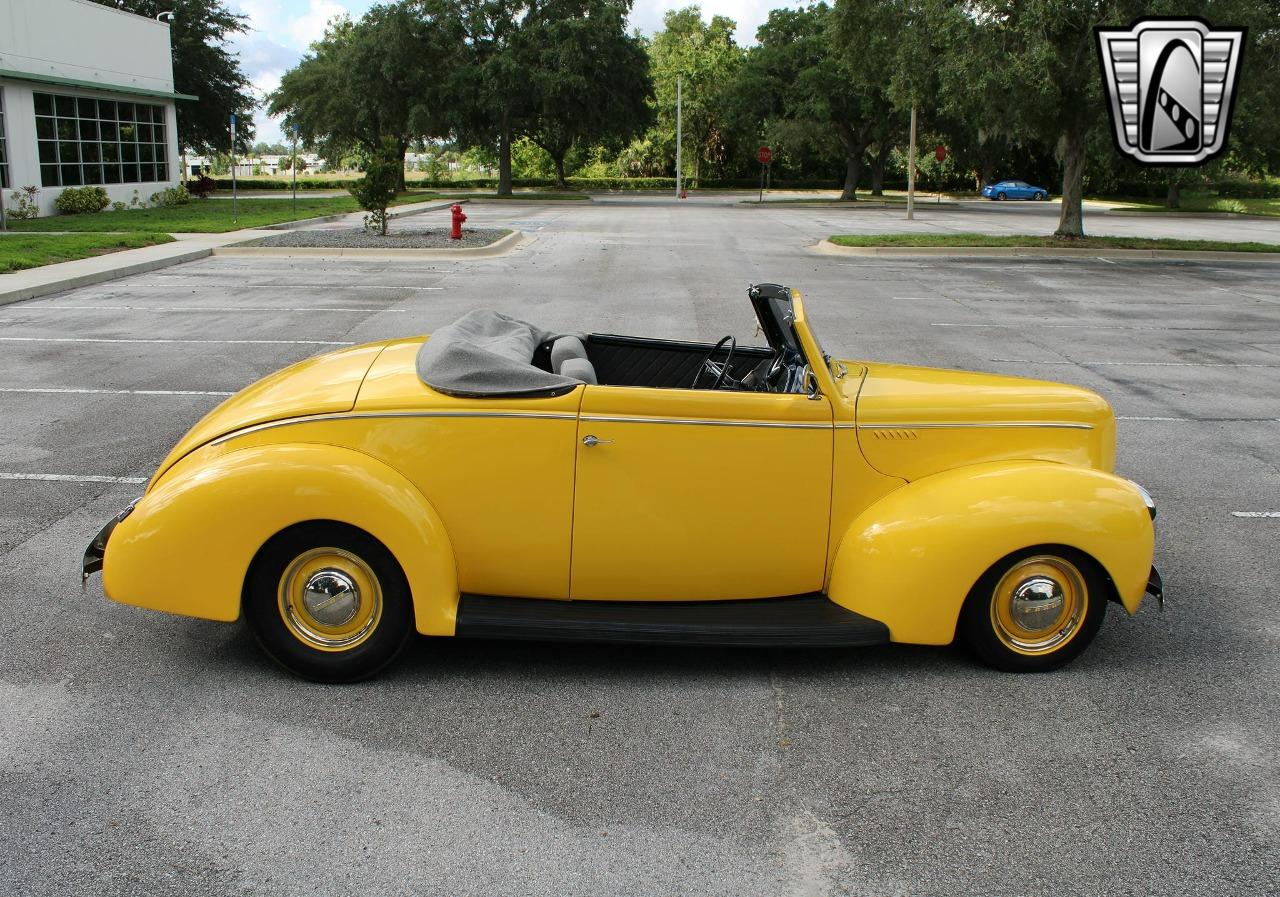 1940 Ford Custom