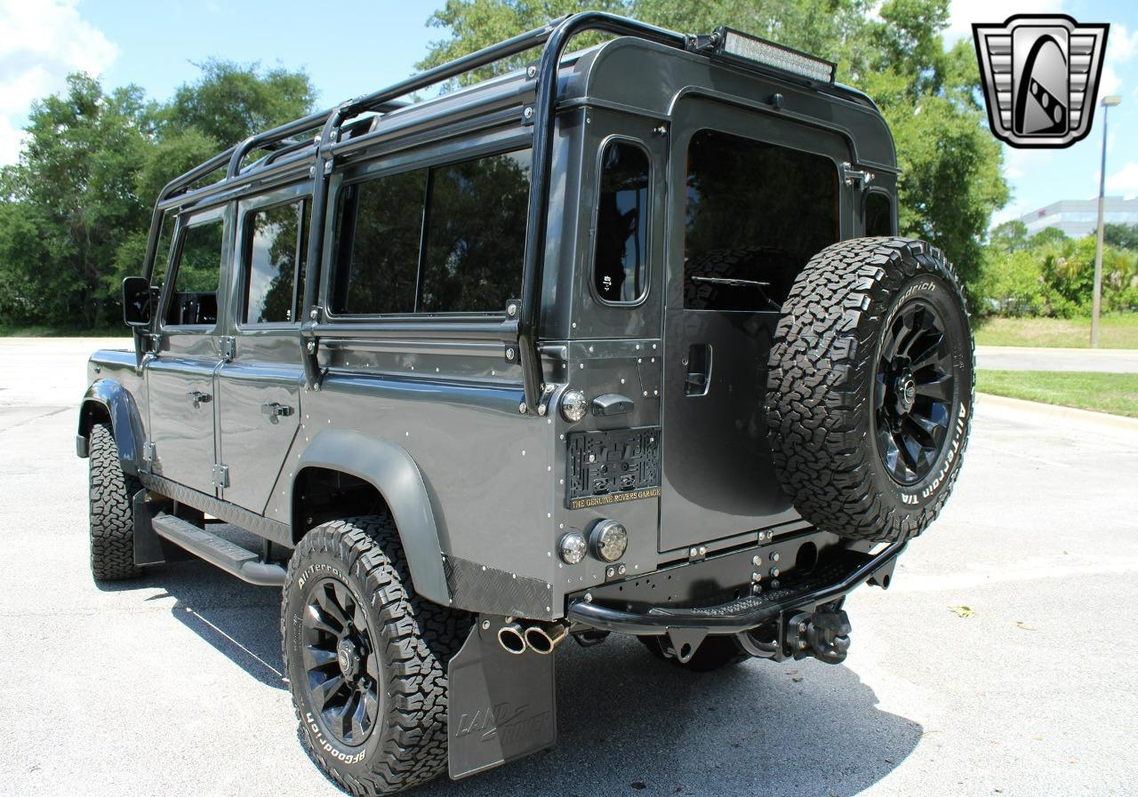 1990 Land Rover Defender