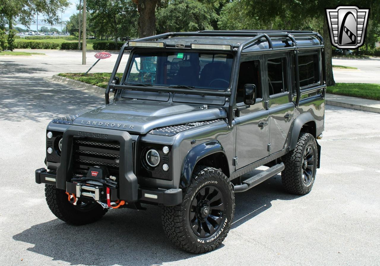 1990 Land Rover Defender