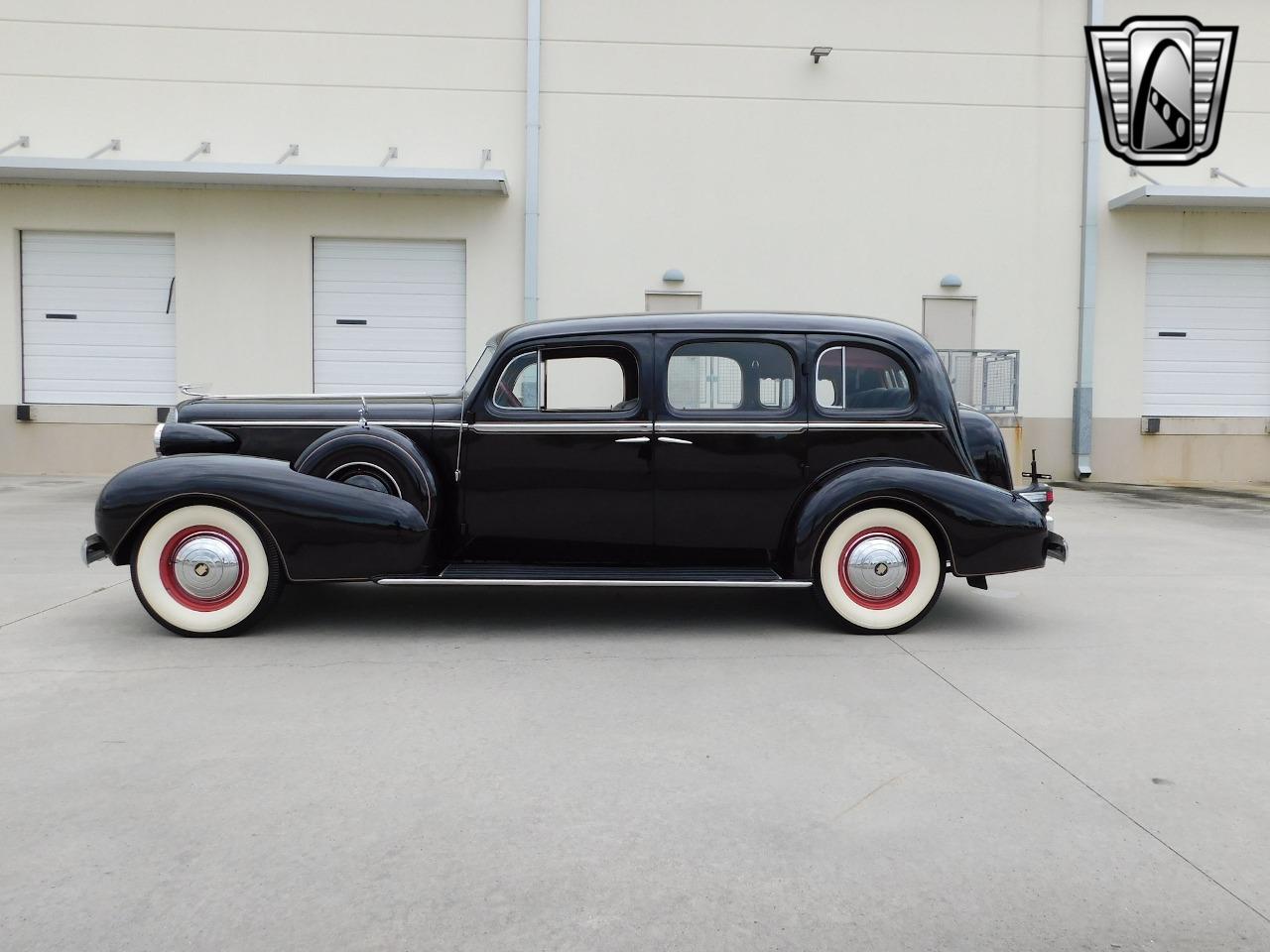 1937 Cadillac Fleetwood