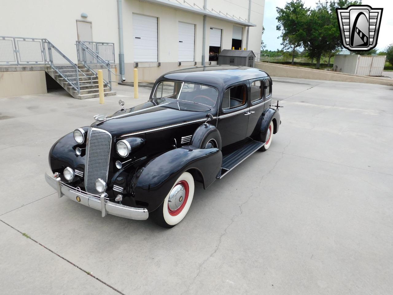 1937 Cadillac Fleetwood