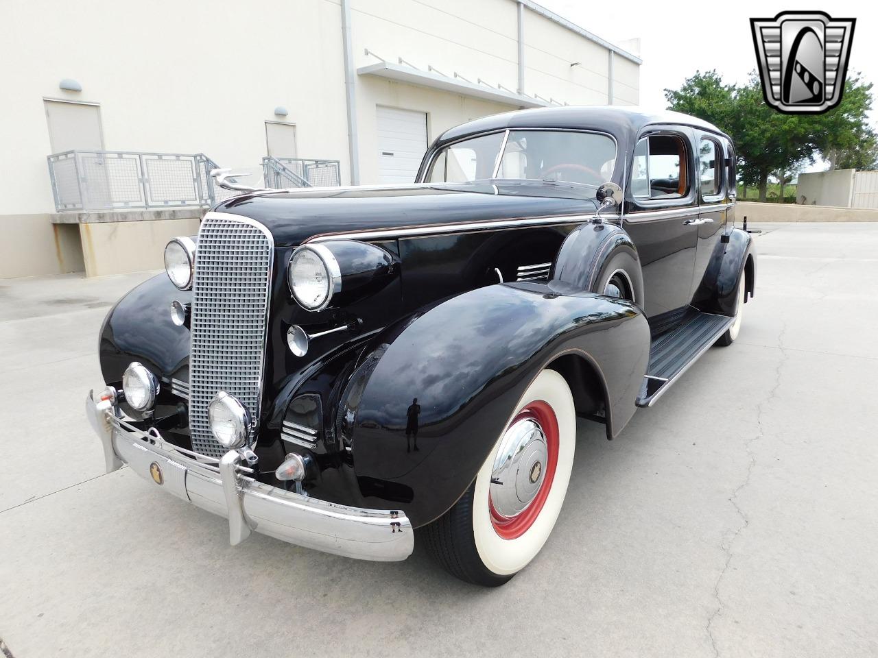 1937 Cadillac Fleetwood