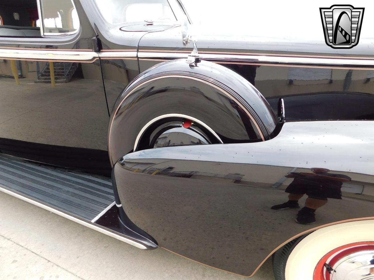 1937 Cadillac Fleetwood