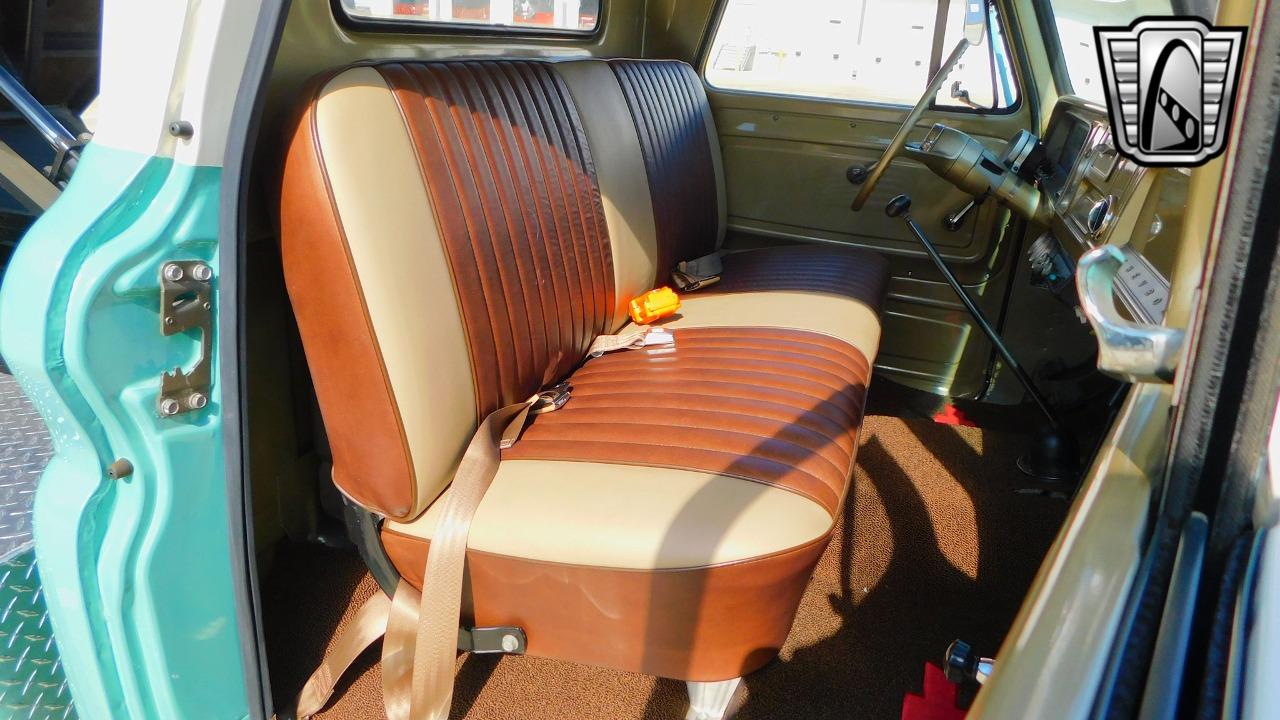 1966 Chevrolet C30