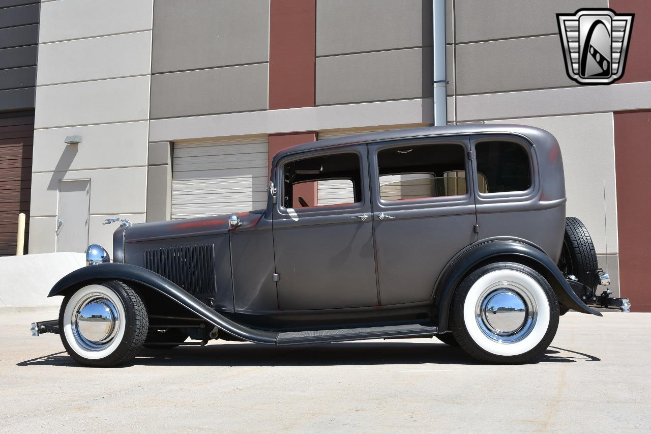 1932 Ford Sedan