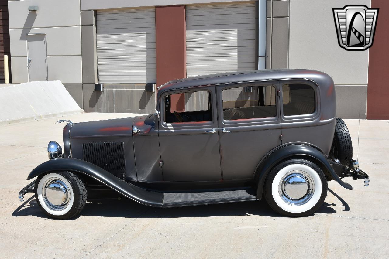 1932 Ford Sedan