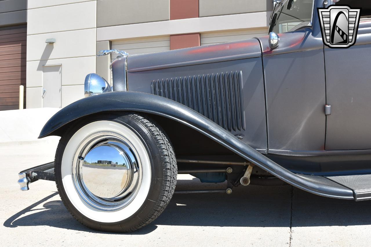 1932 Ford Sedan