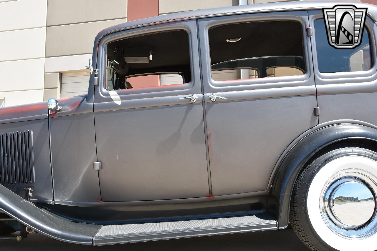 1932 Ford Sedan