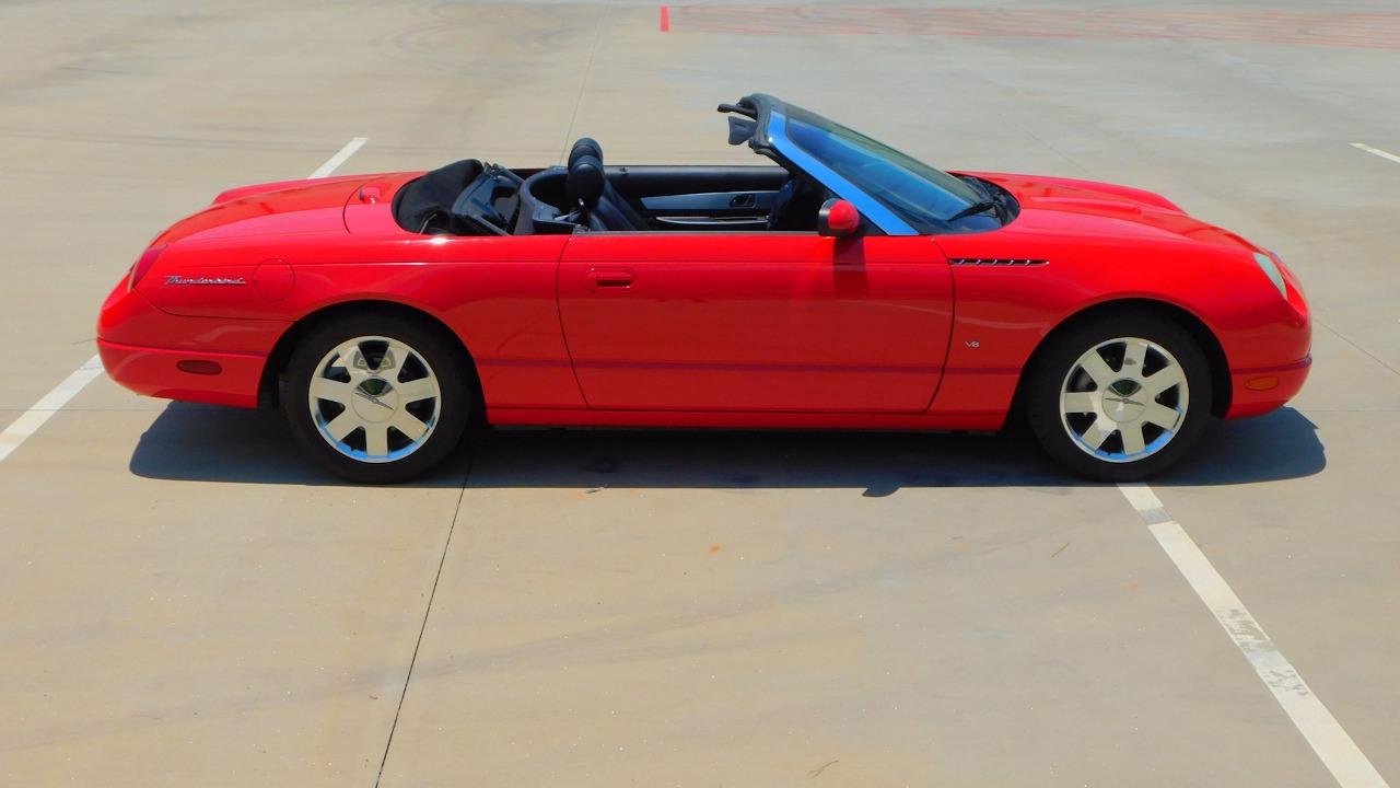 2003 Ford Thunderbird