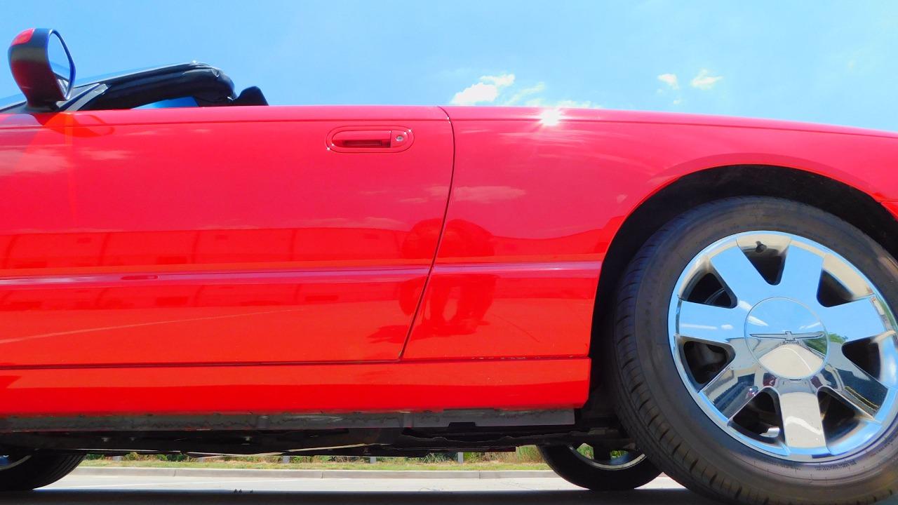 2003 Ford Thunderbird