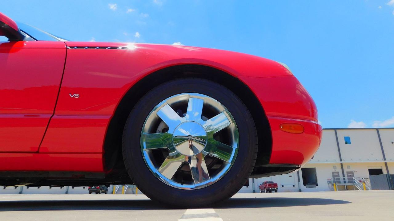 2003 Ford Thunderbird