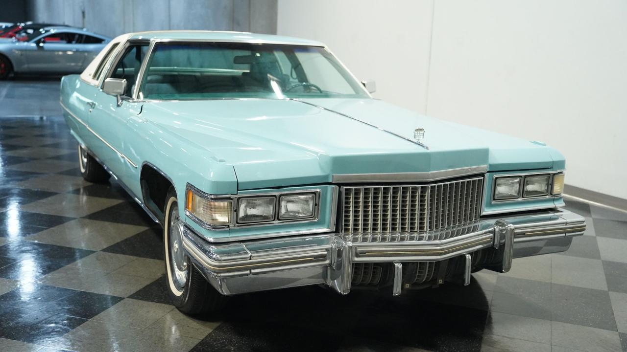 1975 Cadillac Coupe DeVille De Elegance