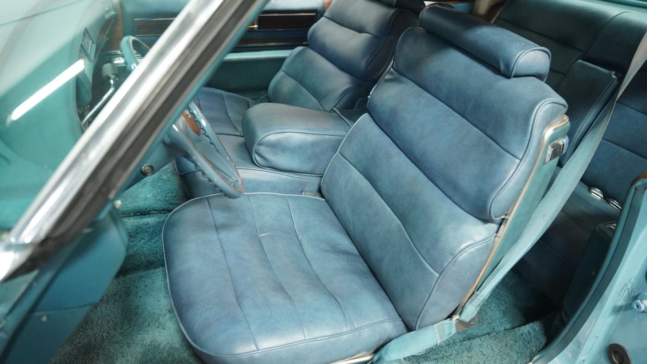 1975 Cadillac Coupe DeVille De Elegance