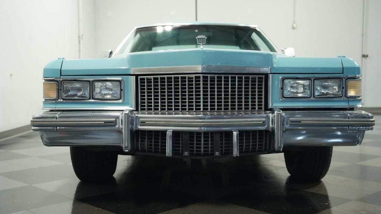 1975 Cadillac Coupe DeVille De Elegance