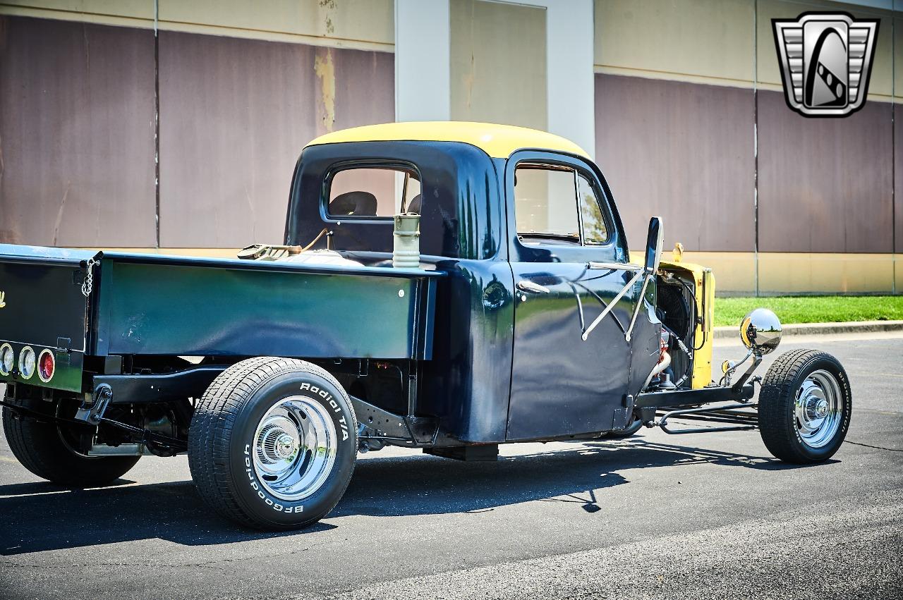 1949 Ford Pickup