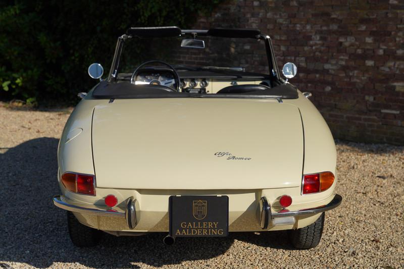 1967 Alfa Romeo Spider Duetto 1600