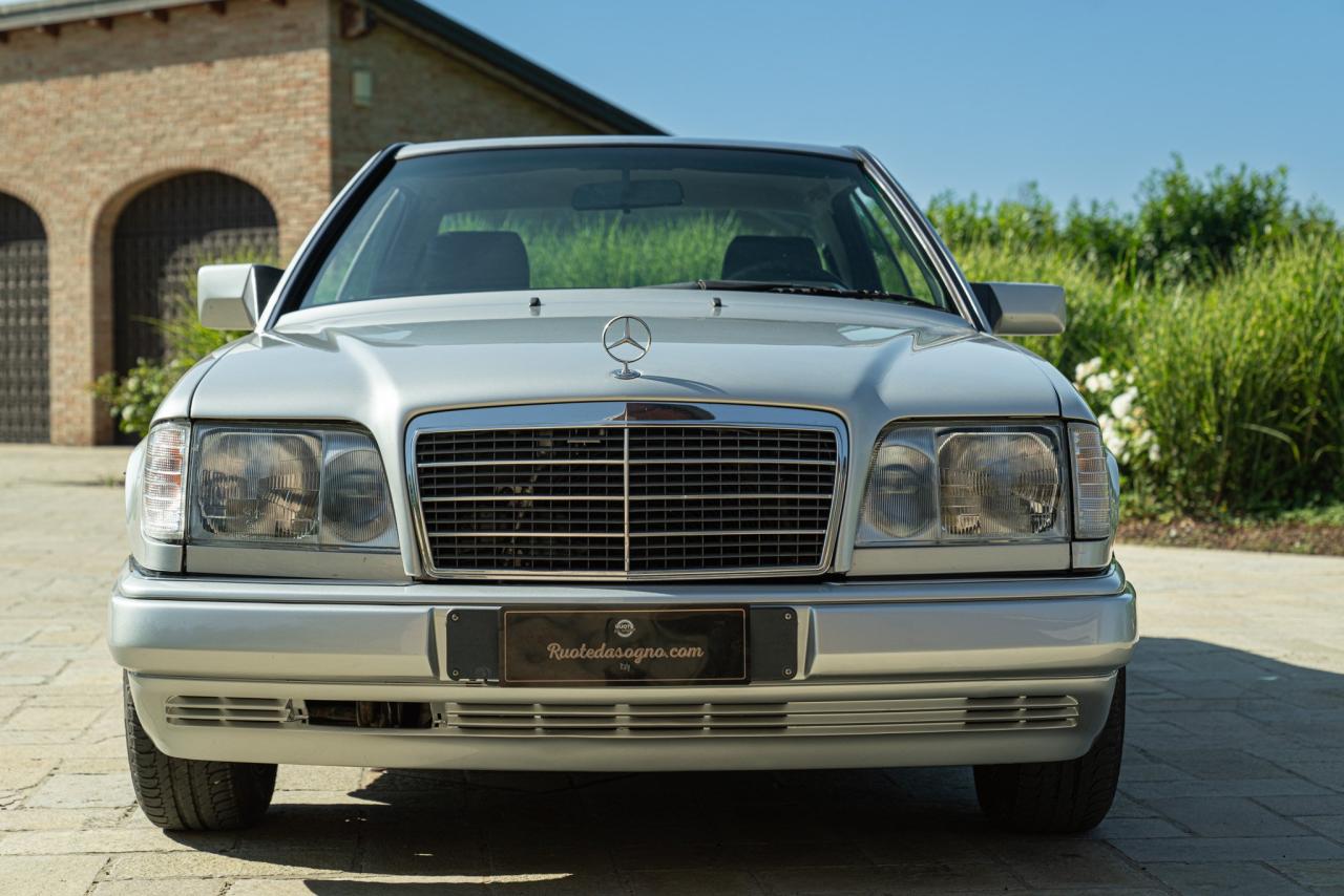 1995 Mercedes - Benz E 200 COUPE