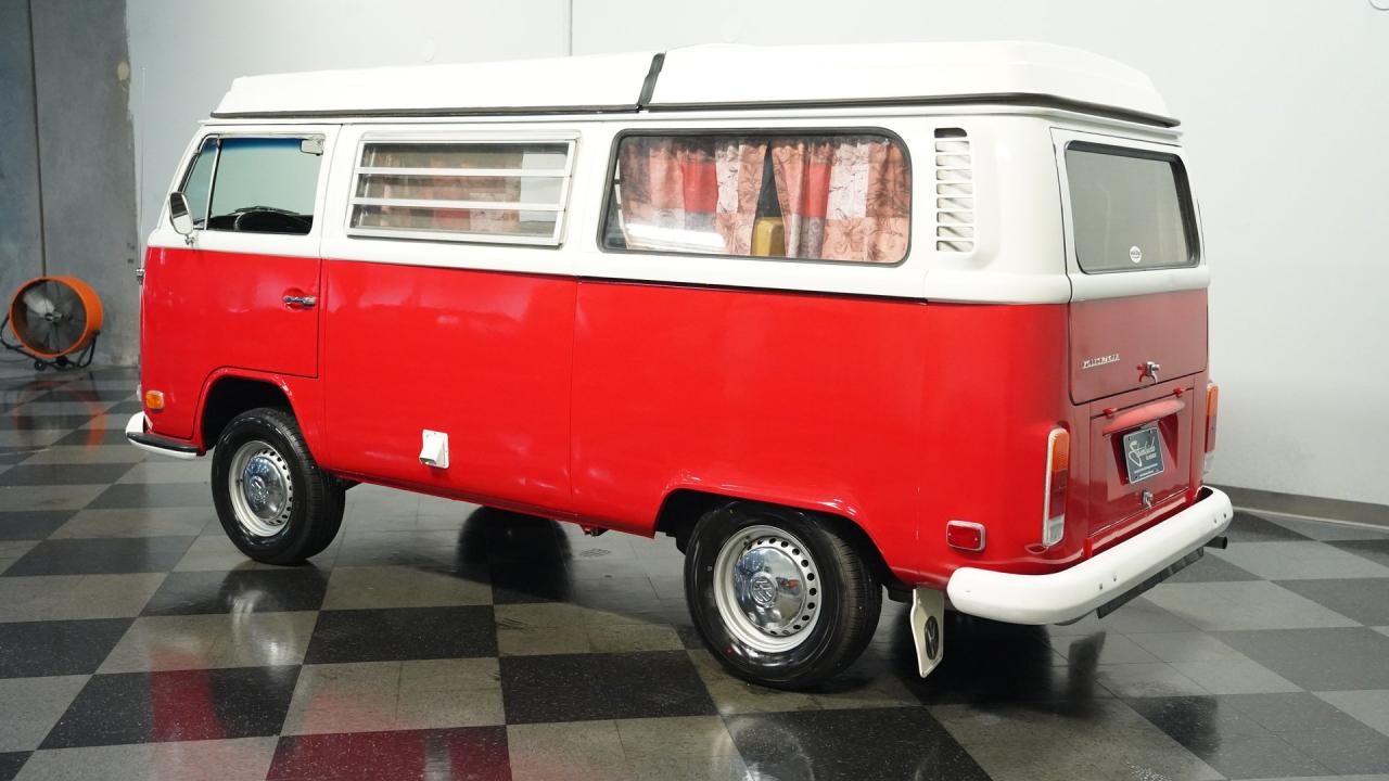 1972 Volkswagen Type 2 Westfalia Camper Van