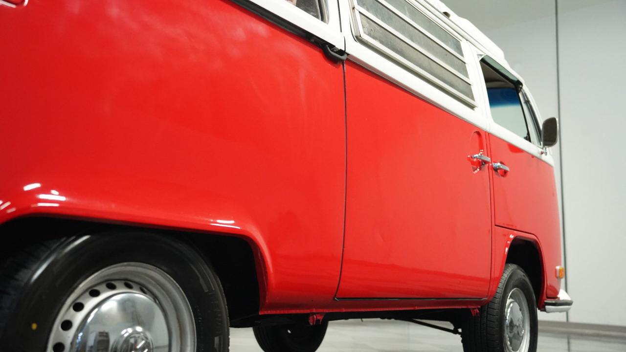 1972 Volkswagen Type 2 Westfalia Camper Van