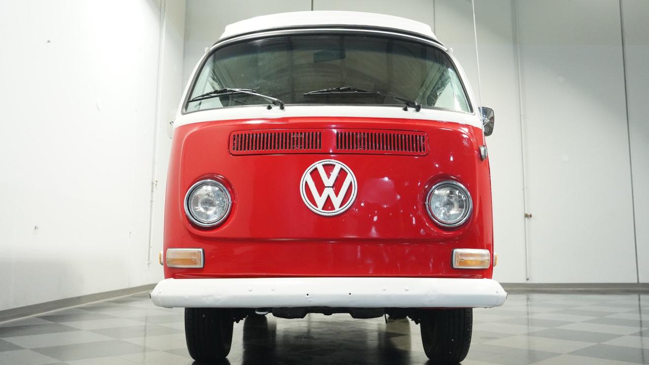 1972 Volkswagen Type 2 Westfalia Camper Van