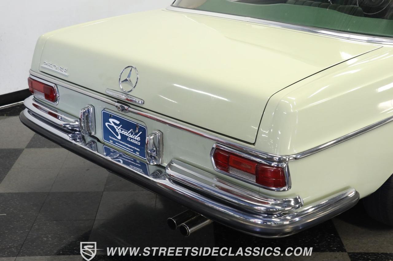 1967 Mercedes - Benz 250SE