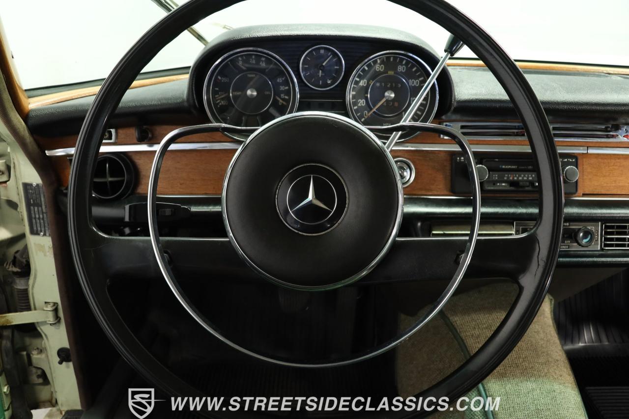 1967 Mercedes - Benz 250SE