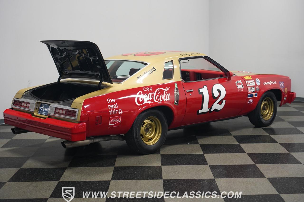 1977 Chevrolet Malibu Classic NASCAR Tribute