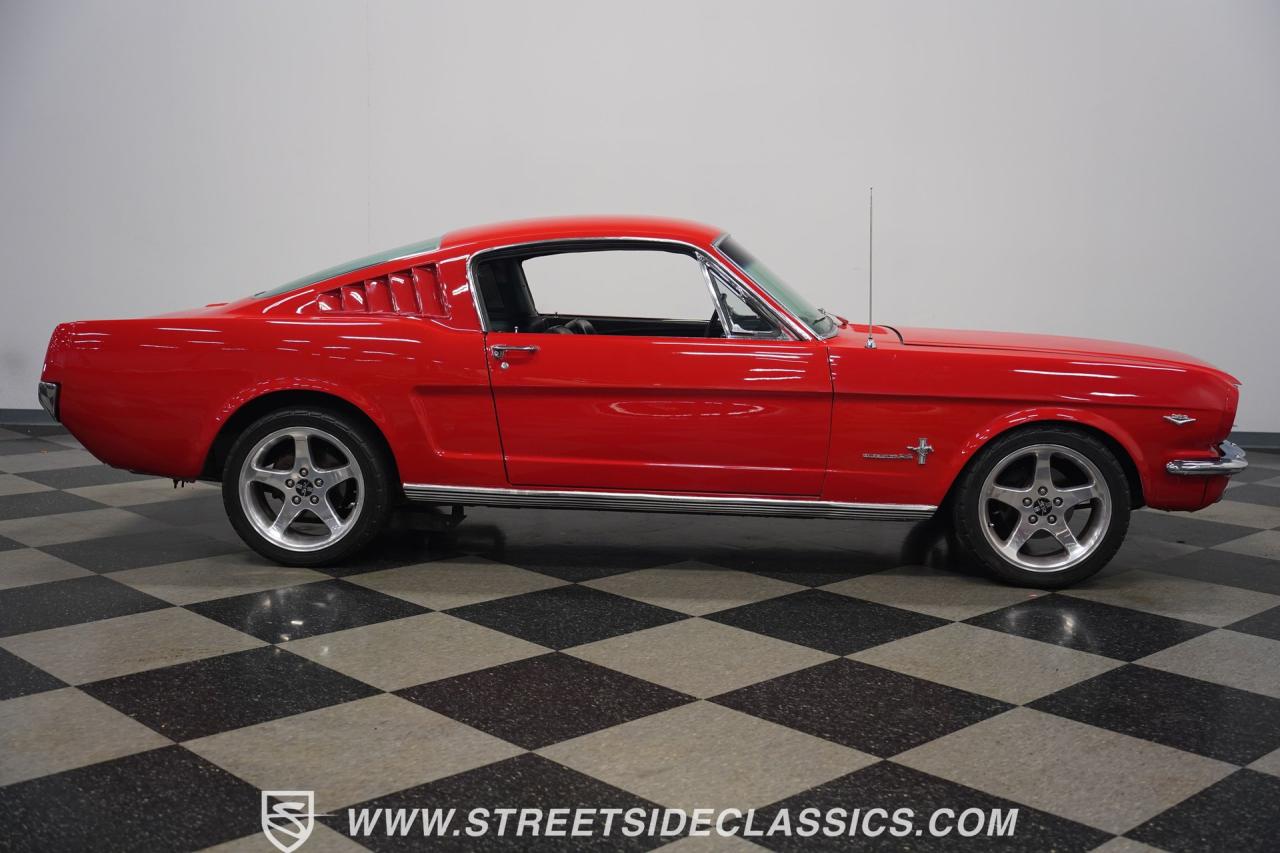 1965 Ford Mustang Fastback Restomod