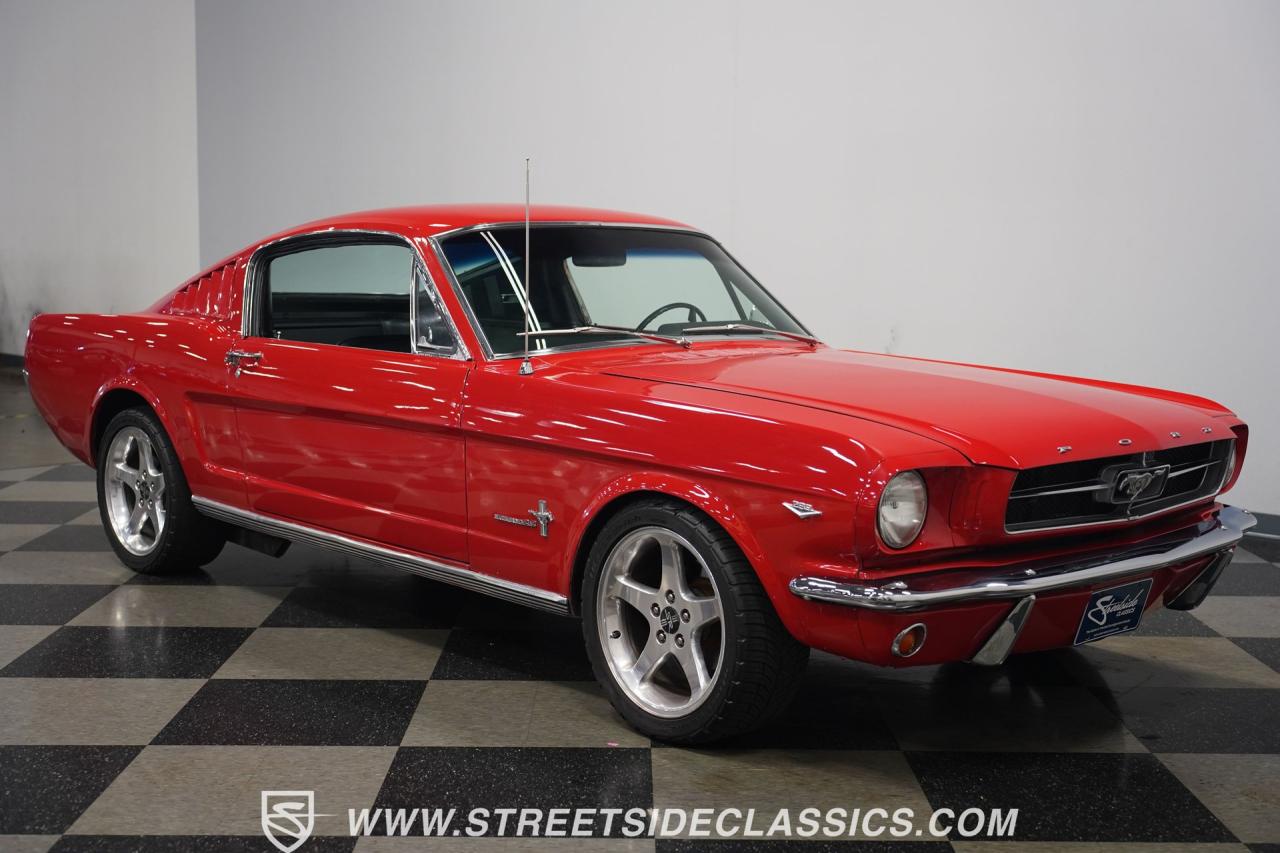 1965 Ford Mustang Fastback Restomod