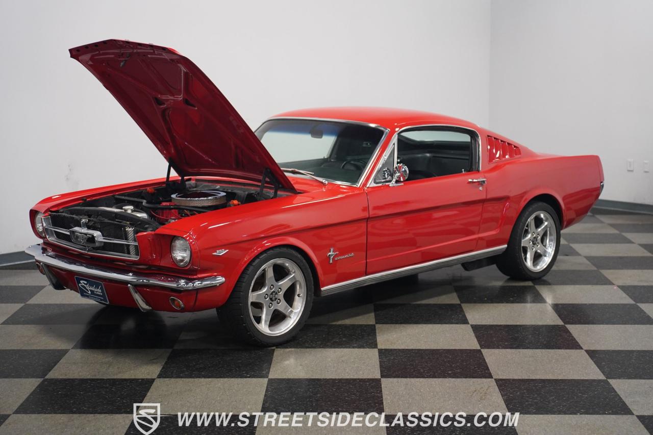 1965 Ford Mustang Fastback Restomod