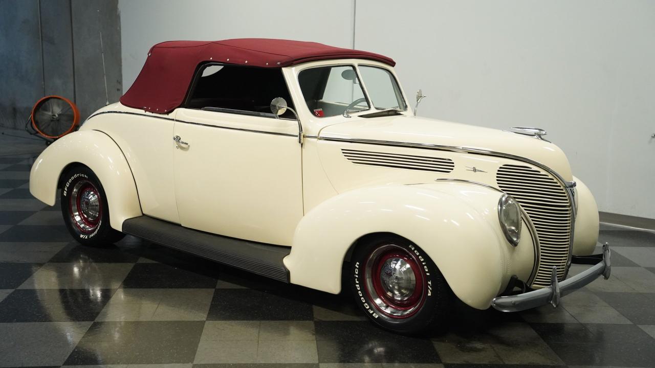 1938 Ford Cabriolet