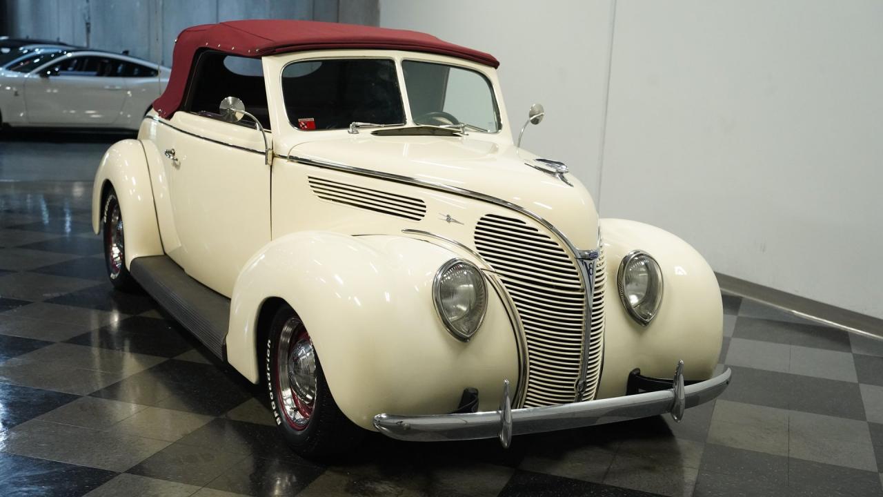 1938 Ford Cabriolet