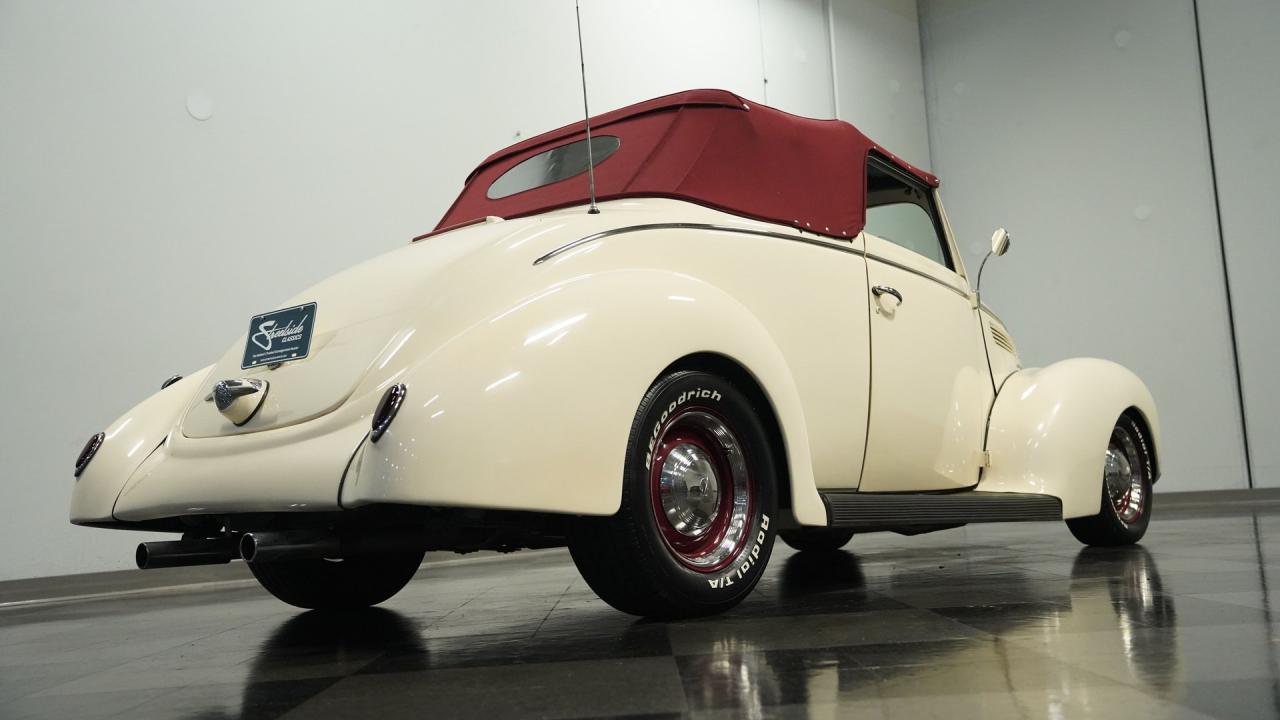 1938 Ford Cabriolet