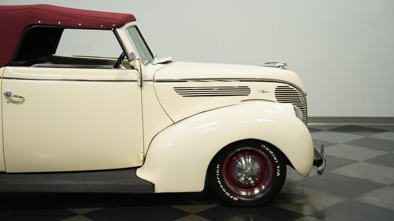 1938 Ford Cabriolet