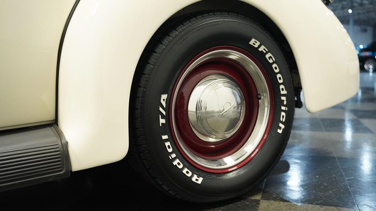 1938 Ford Cabriolet