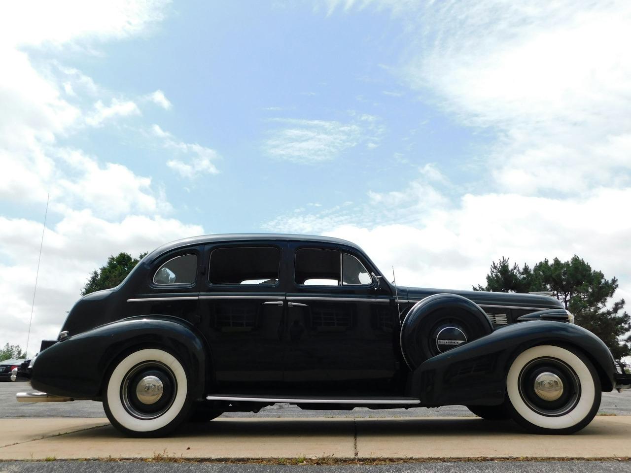 1937 Buick Series 40