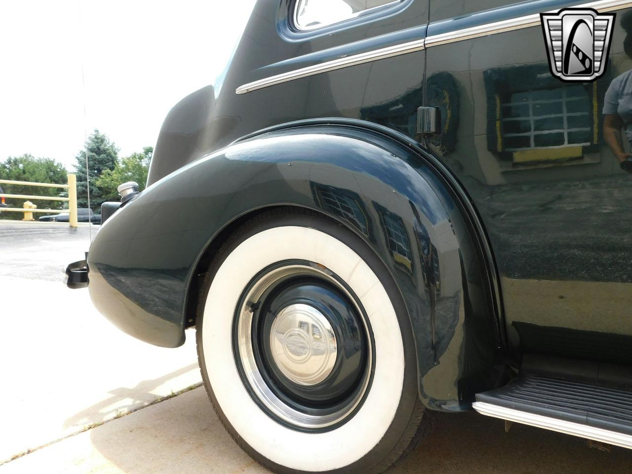 1937 Buick Series 40